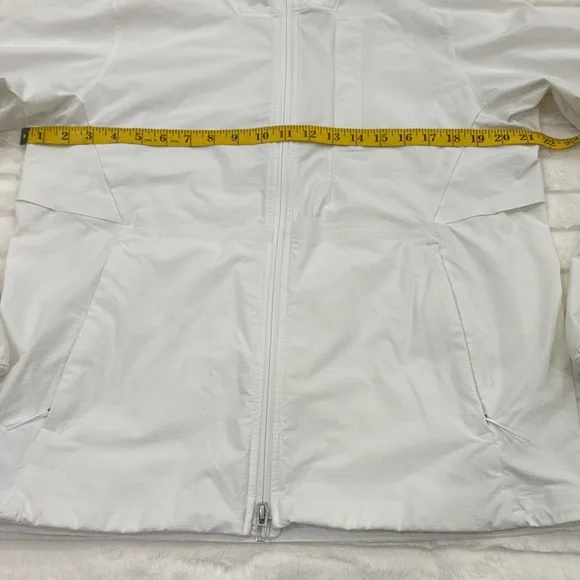 Lululemon Sojourn Windbreaker Jacket - Picture 8 of 12